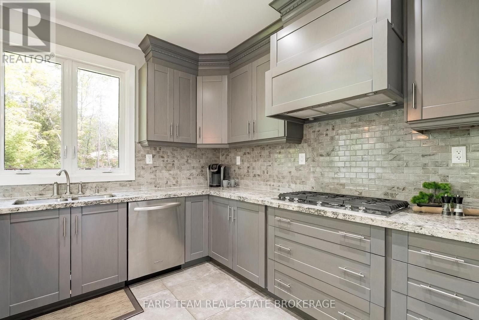 7 DUQUETTE COURT - 7