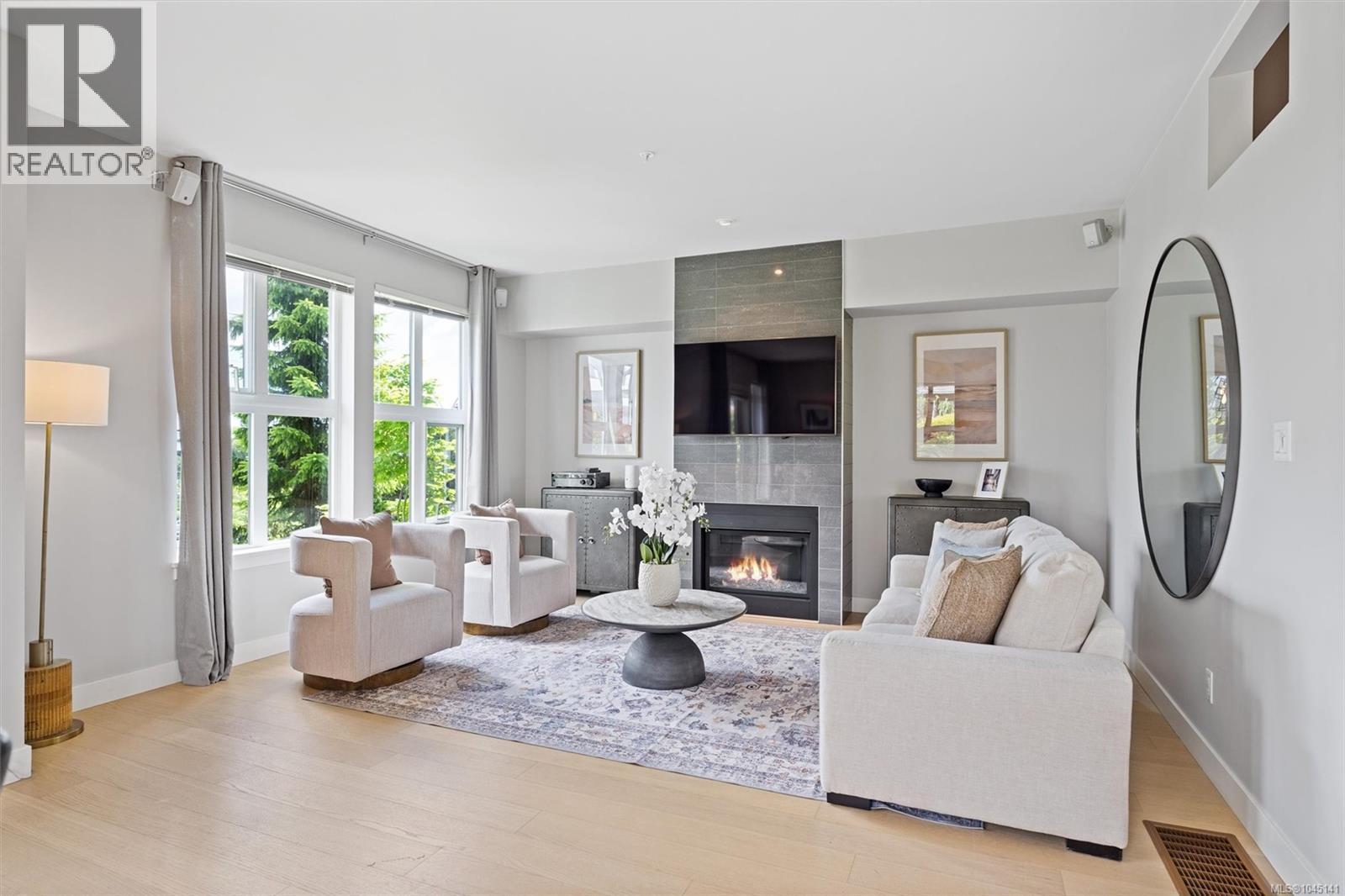 #101 3916 Carey Rd - Image 11
