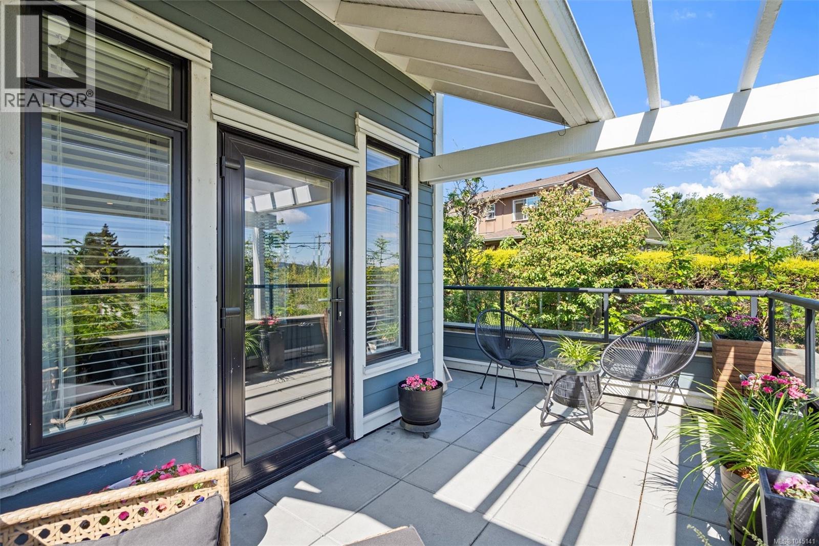 #101 3916 Carey Rd - Image 23
