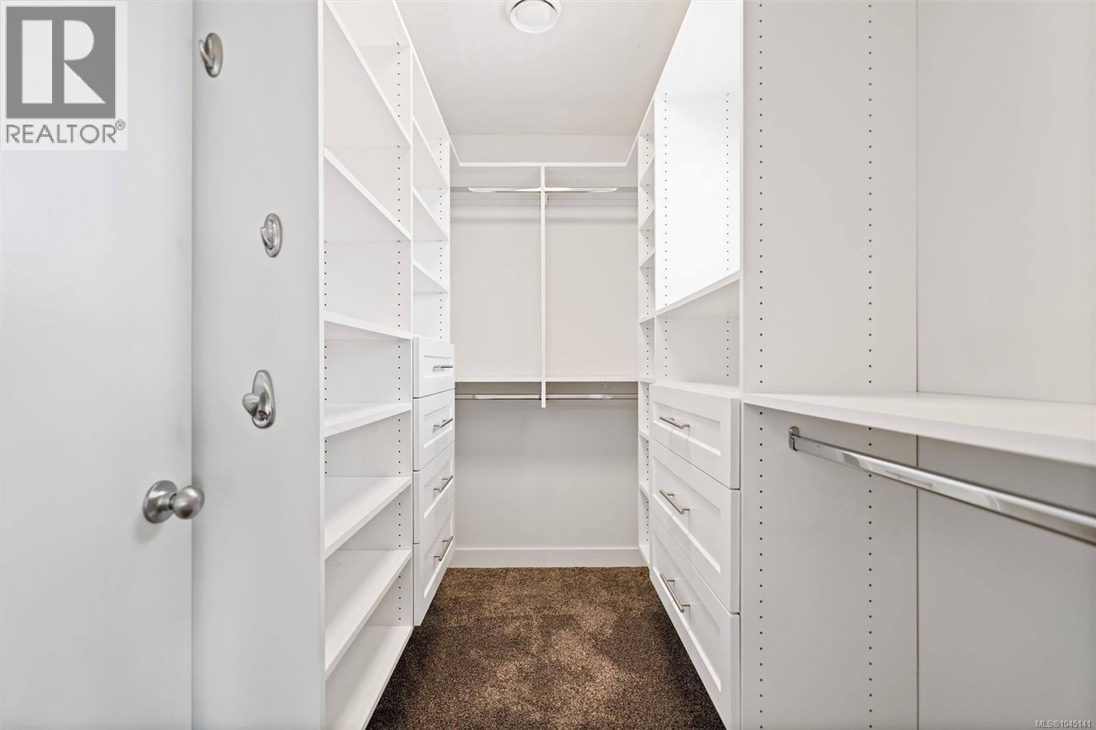 #101 3916 Carey Rd - Image 28