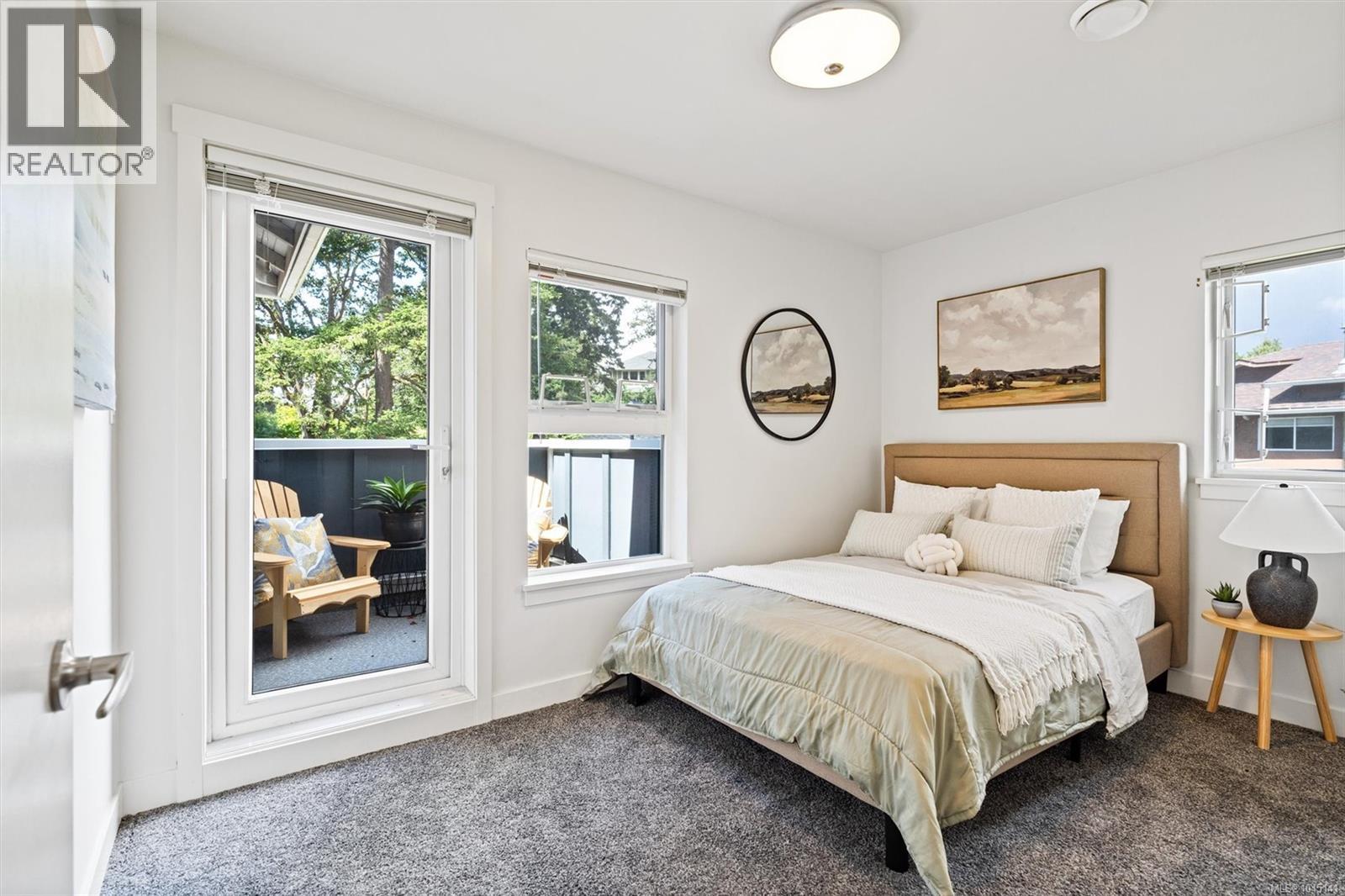 #101 3916 Carey Rd - 31