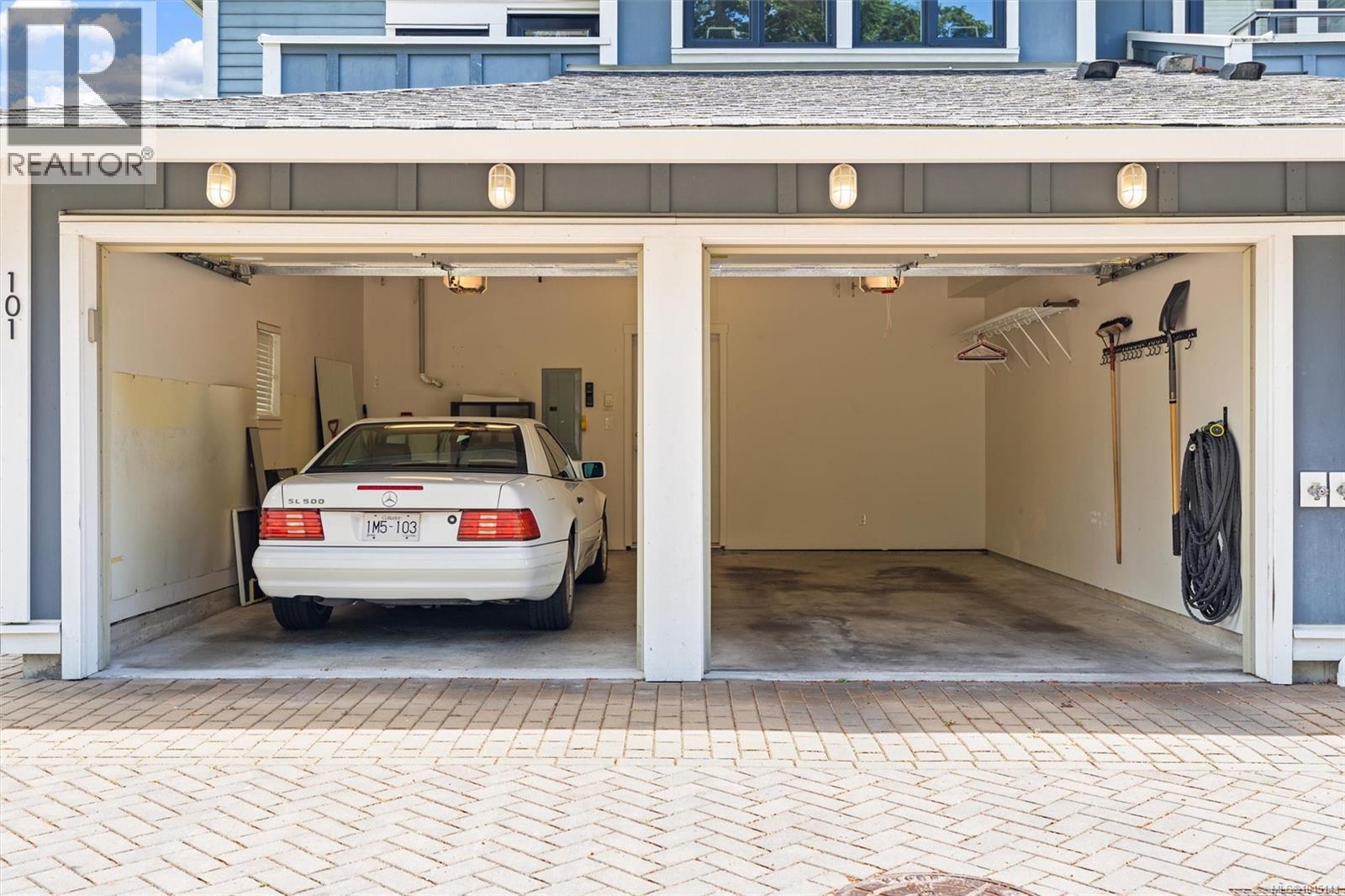 #101 3916 Carey Rd - Image 38