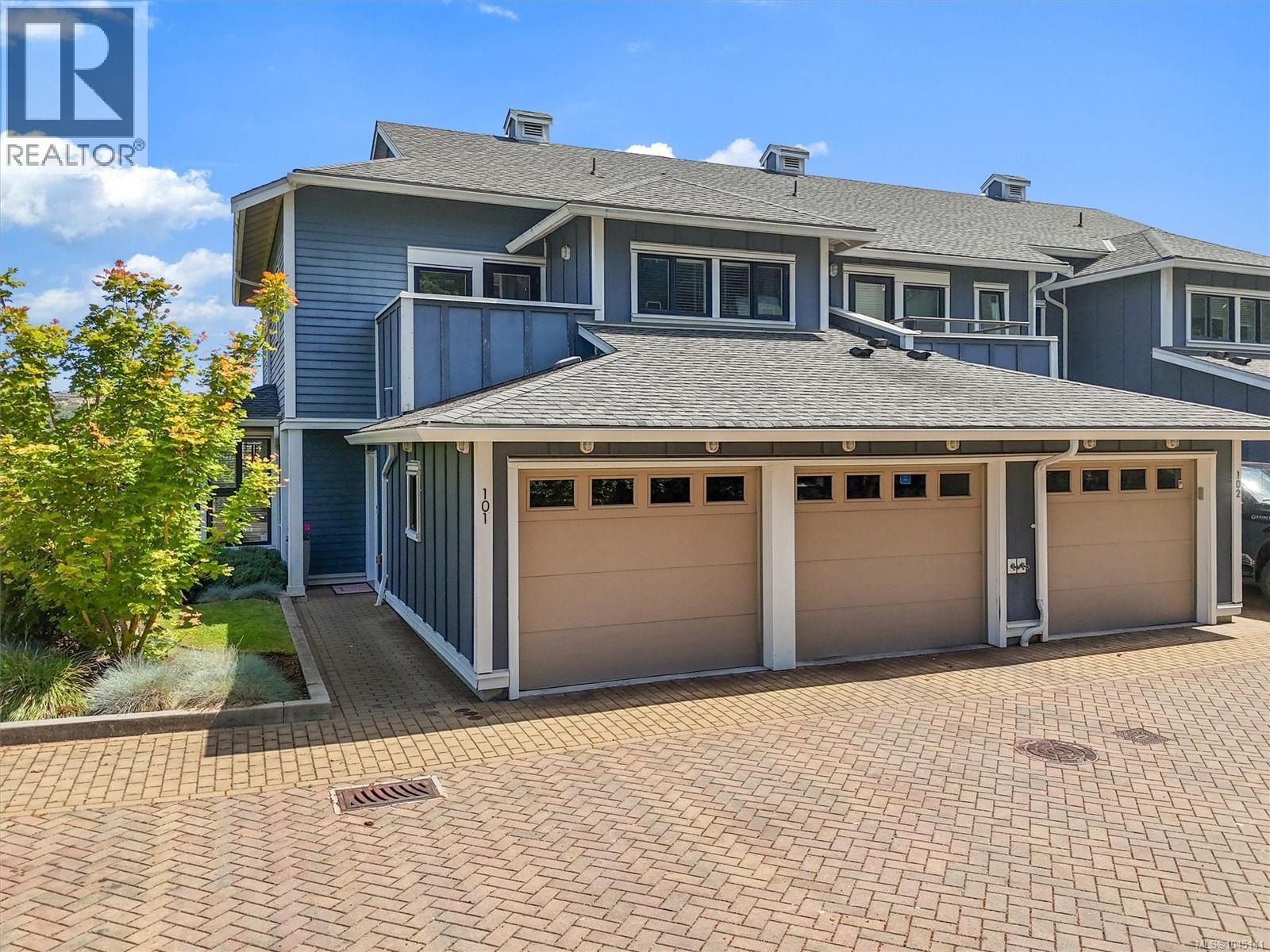 #101 3916 Carey Rd - 39