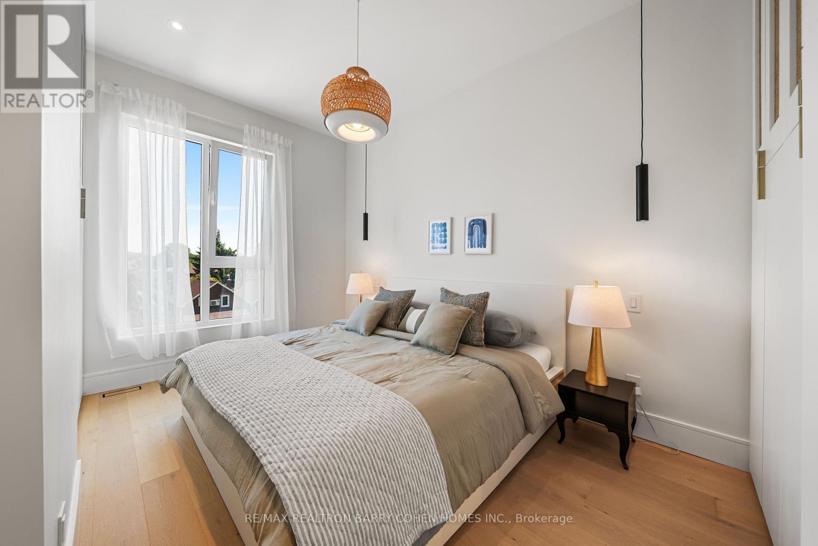 33 LANARK AVENUE - Image 16