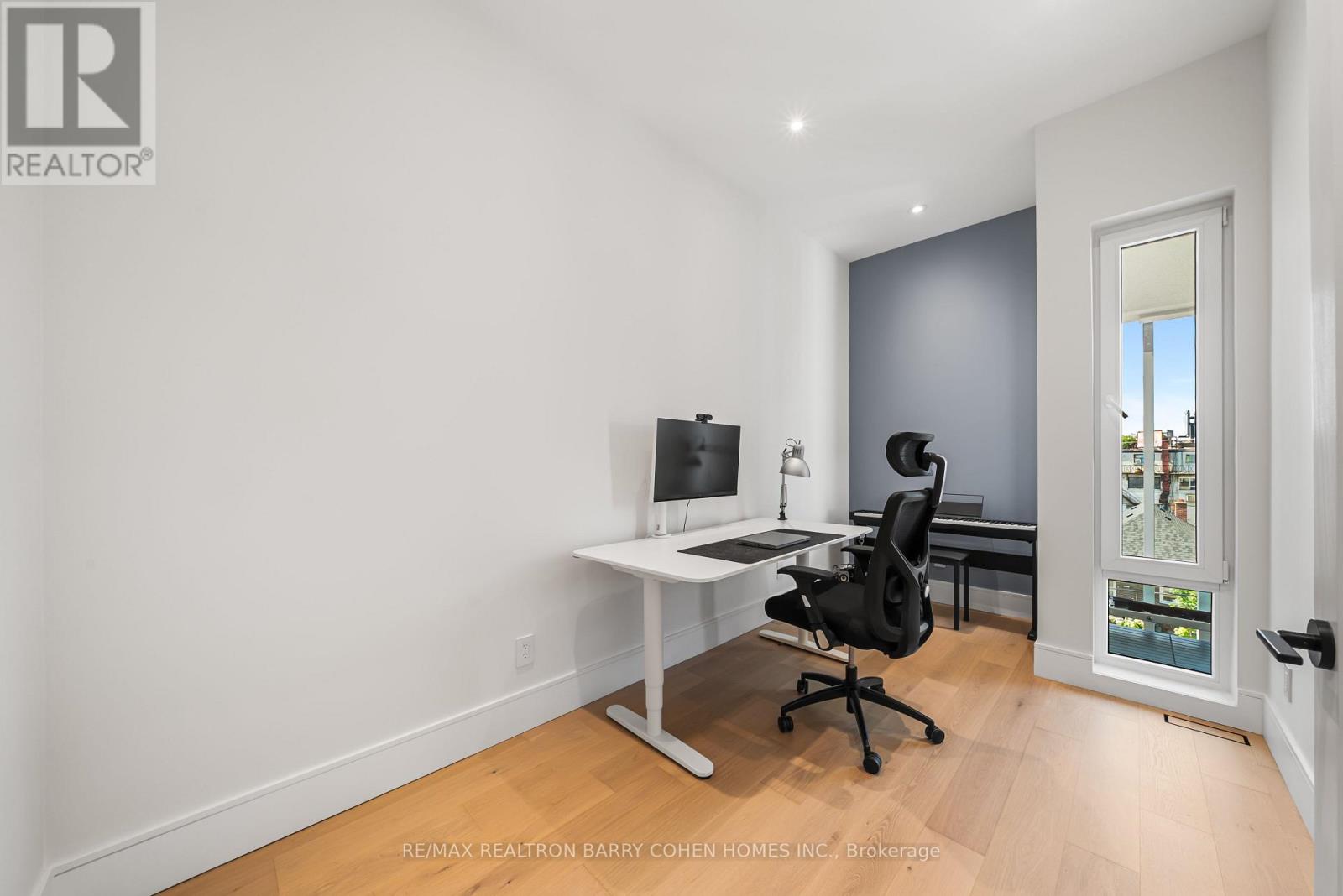33 LANARK AVENUE - Image 21