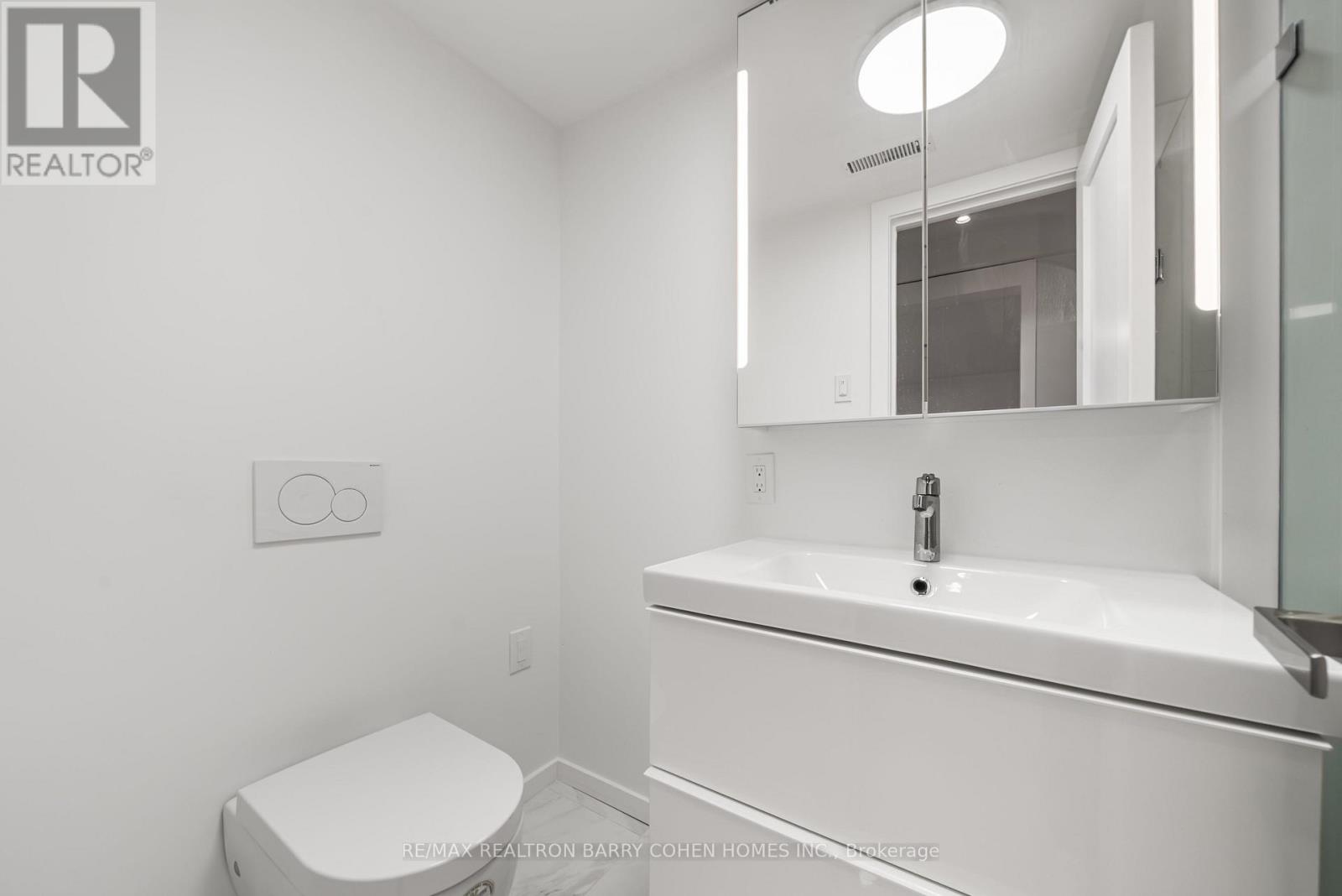 33 LANARK AVENUE - Image 37