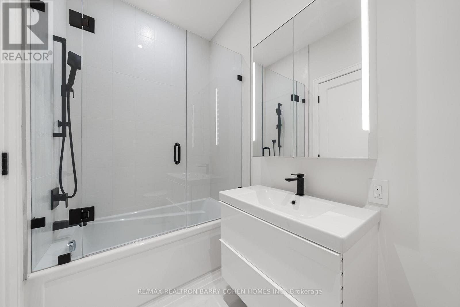 33 LANARK AVENUE - Image 23