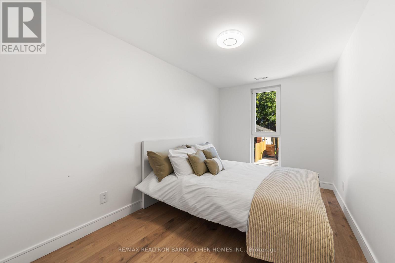 33 LANARK AVENUE - Image 32