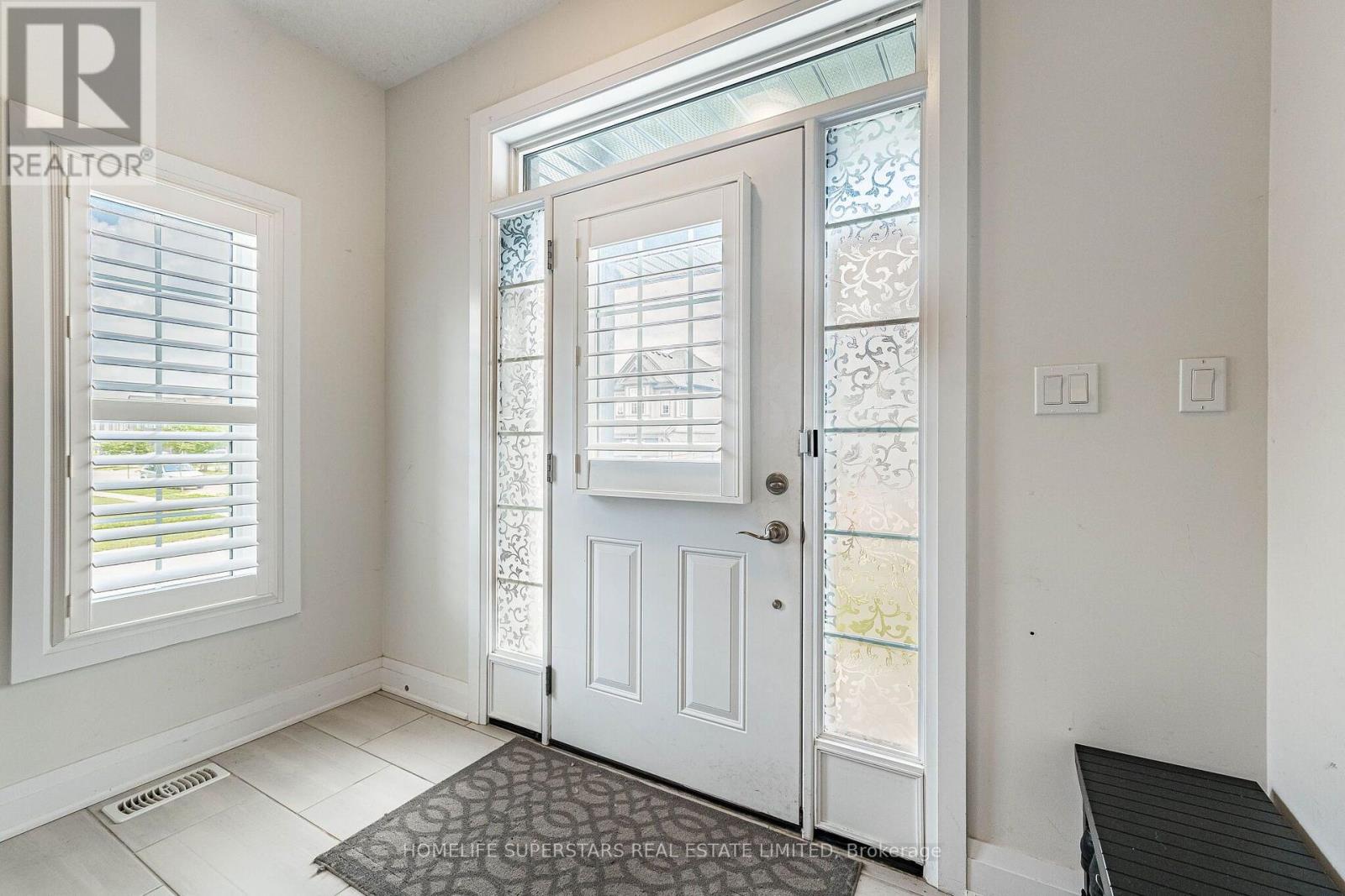 284 SWEET GALE STREET — photo 3