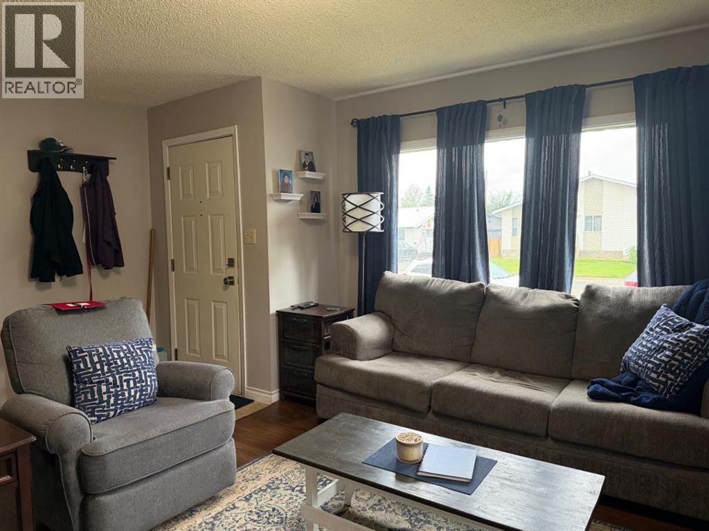 10107 90 Avenue - Photo 14