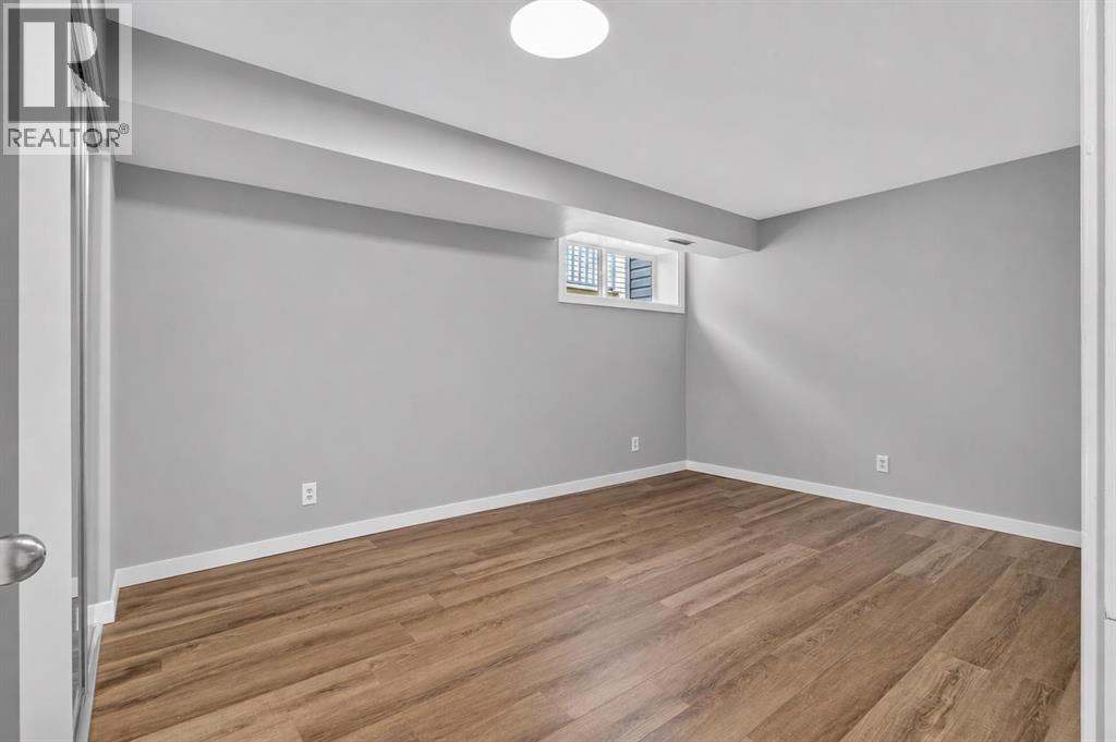 4 Hunterhorn Gate NE - 29