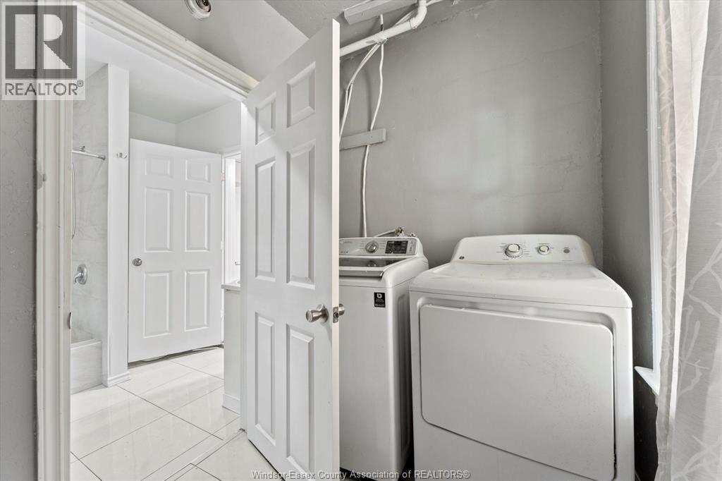 691 WINDERMERE ROAD - 14