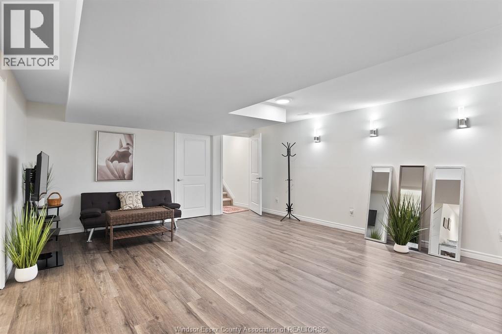 117 ARTHUR STREET North - 35