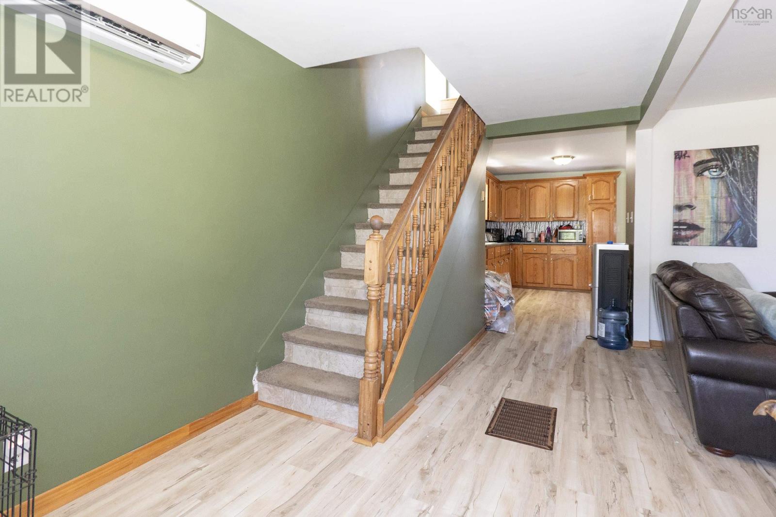 64 Pearl Street - 18