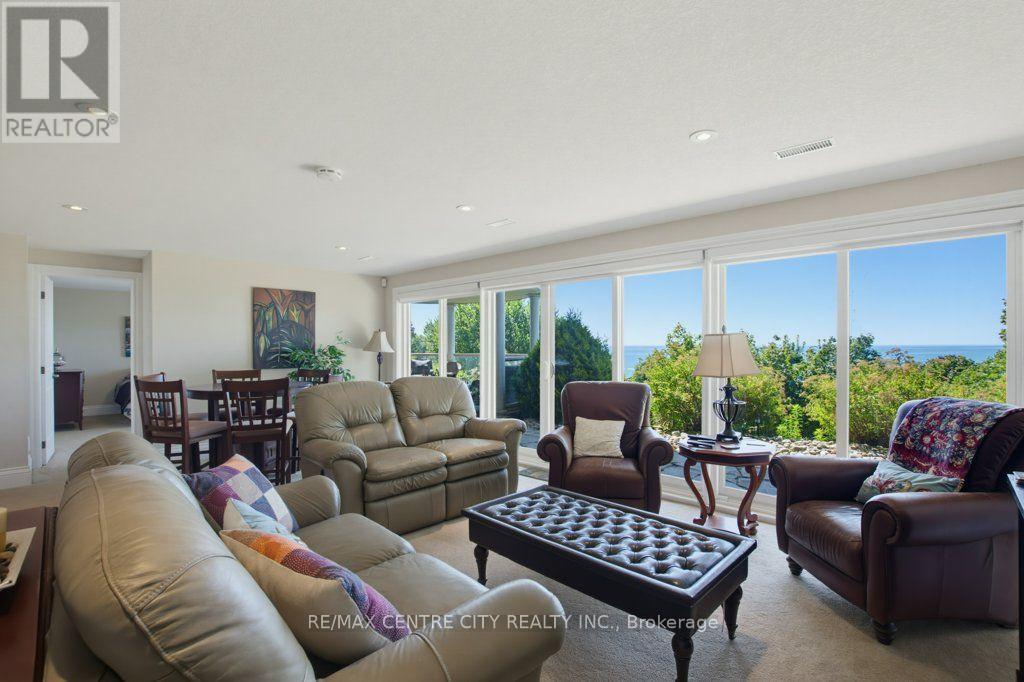 174 BRAYSIDE STREET - 10