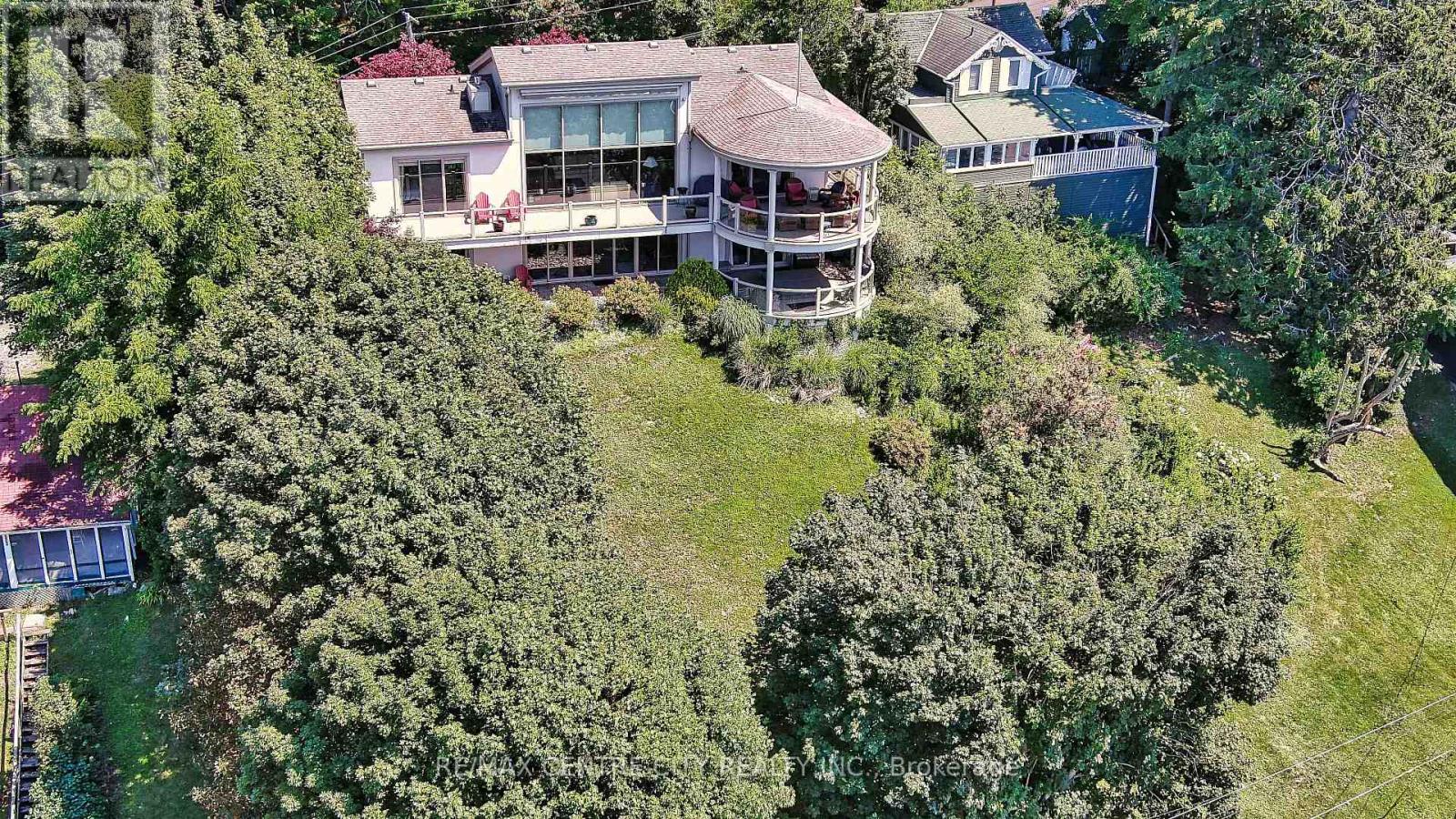 174 BRAYSIDE STREET - 4