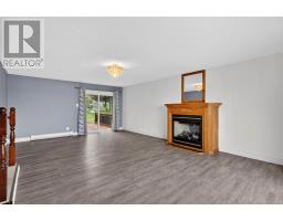 64 Main Road thumbnail 15