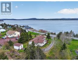 64 Main Road thumbnail 39