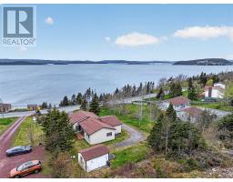 64 Main Road thumbnail 38