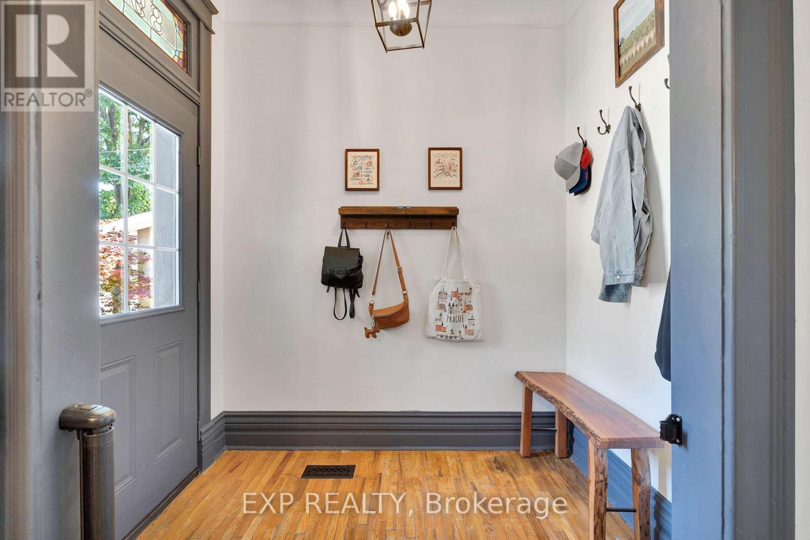 895 DUFFERIN AVENUE - Image 4