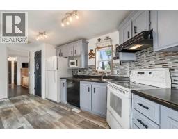 10 Auttreaux Drive, Whitecourt, AB T7S1C8 Photo 9