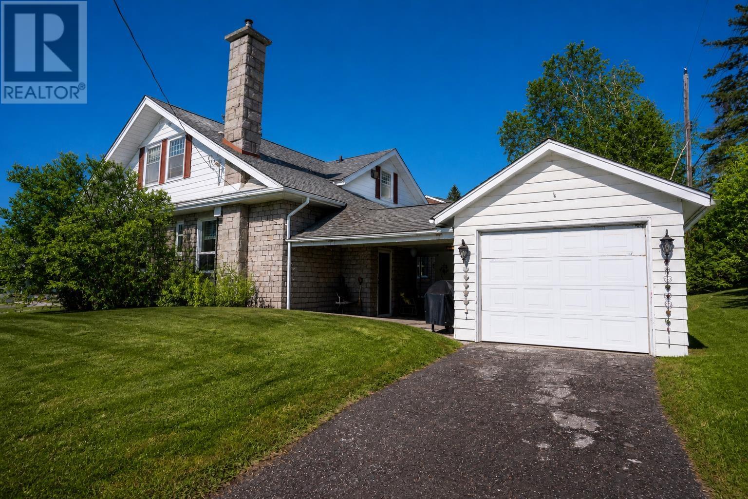 43 Summit AVE - 2