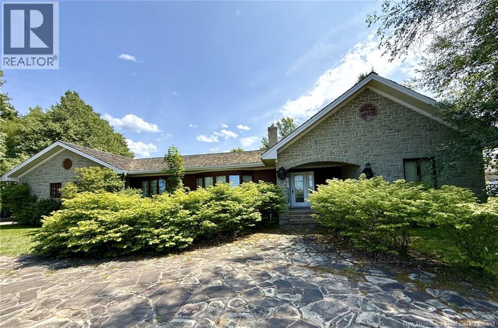 728 Boul. St-Pierre Ouest, Caraquet — photo 3