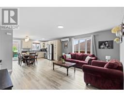 22 Truxtun Place thumbnail 2