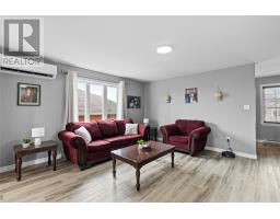 22 Truxtun Place thumbnail 3