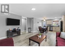 22 Truxtun Place thumbnail 4