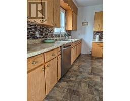 26 Riverside Road West thumbnail 17