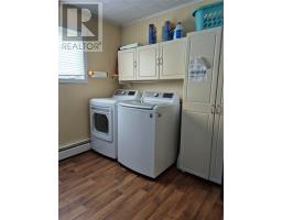 26 Riverside Road West thumbnail 18