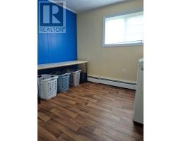 26 Riverside Road West thumbnail 19