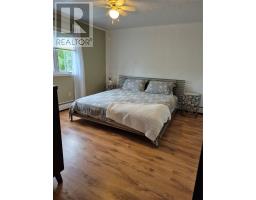 26 Riverside Road West thumbnail 25