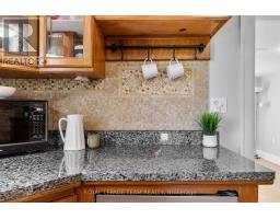 Foyer - 79 Mutual Avenue, Renfrew, ON K7V3R4 Photo 6