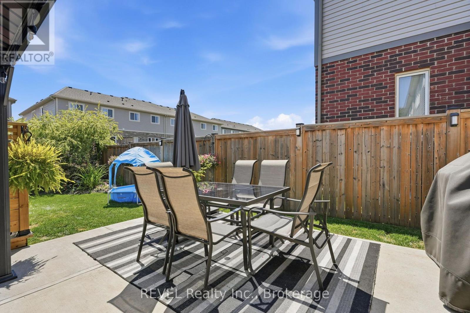 136 ACACIA ROAD - 29