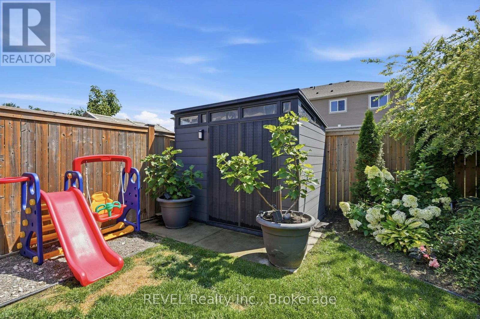 136 ACACIA ROAD - Image 31