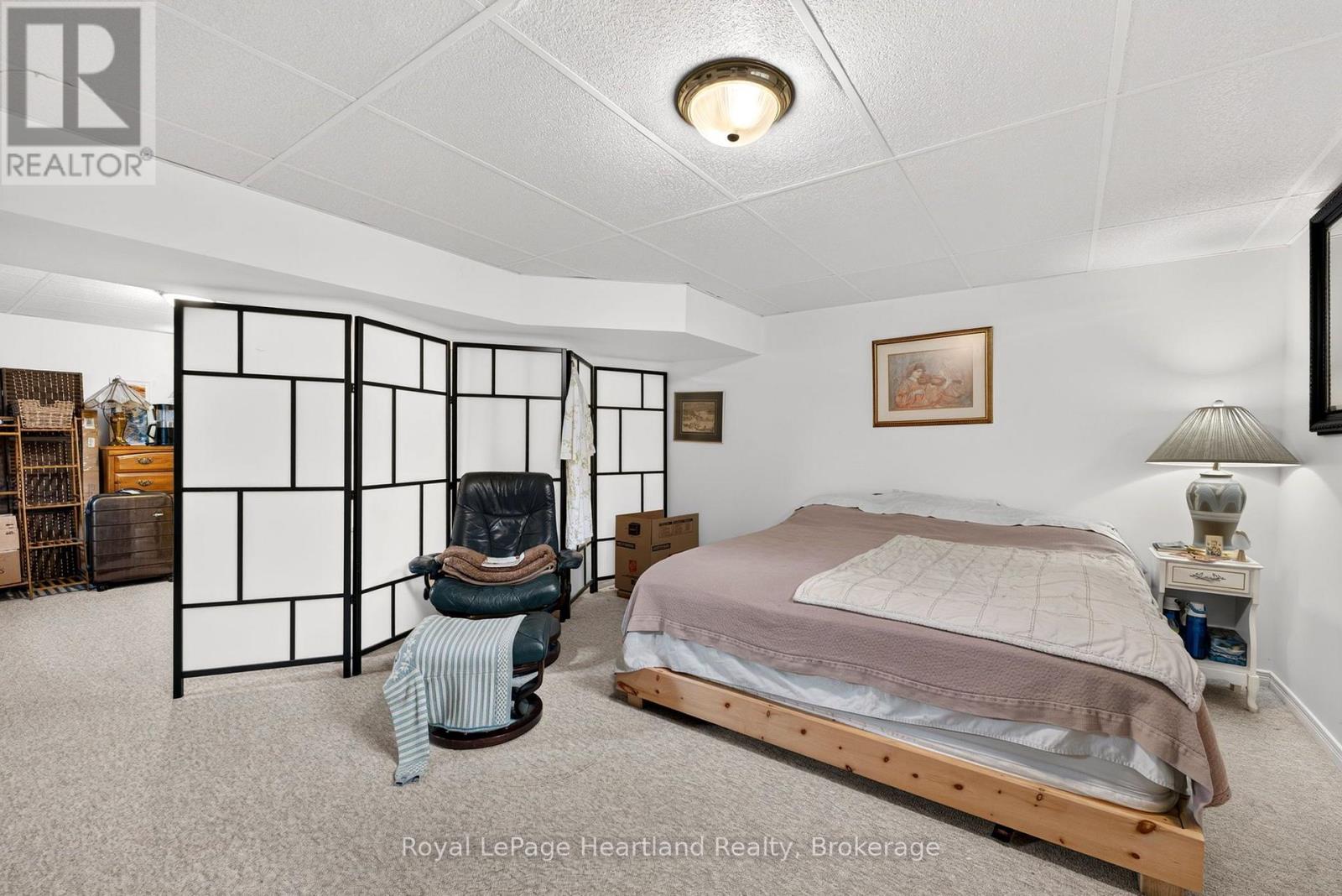 #29 30 ANN STREET - 33