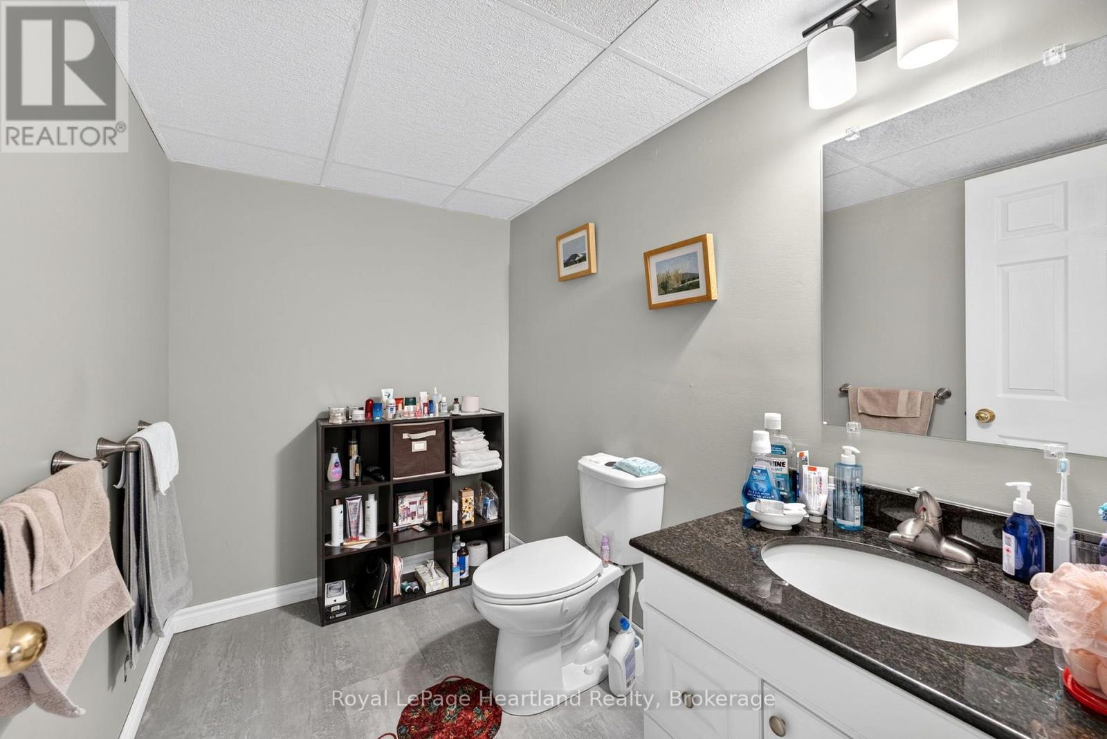 #29 30 ANN STREET - Image 31
