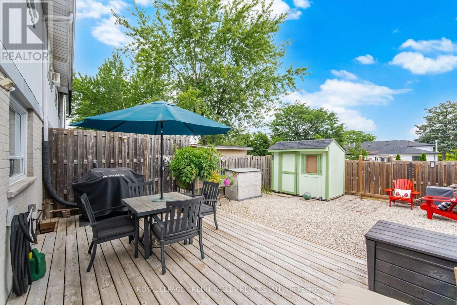 10 GLADSTONE SQUARE - 42