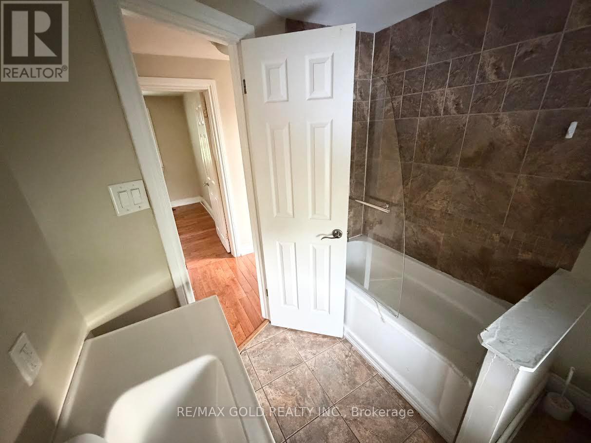 52 ELDOMAR AVENUE - 7