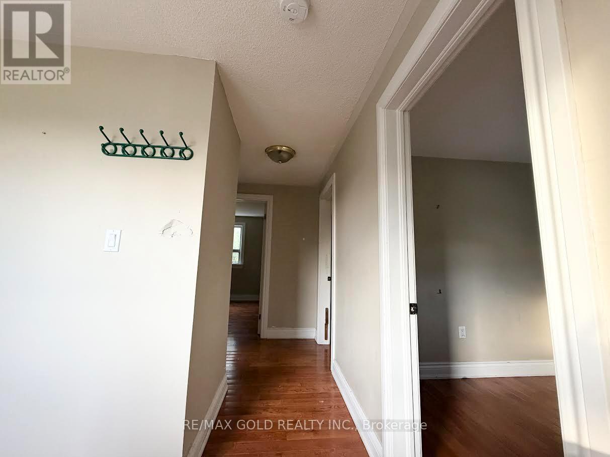 52 ELDOMAR AVENUE - 8