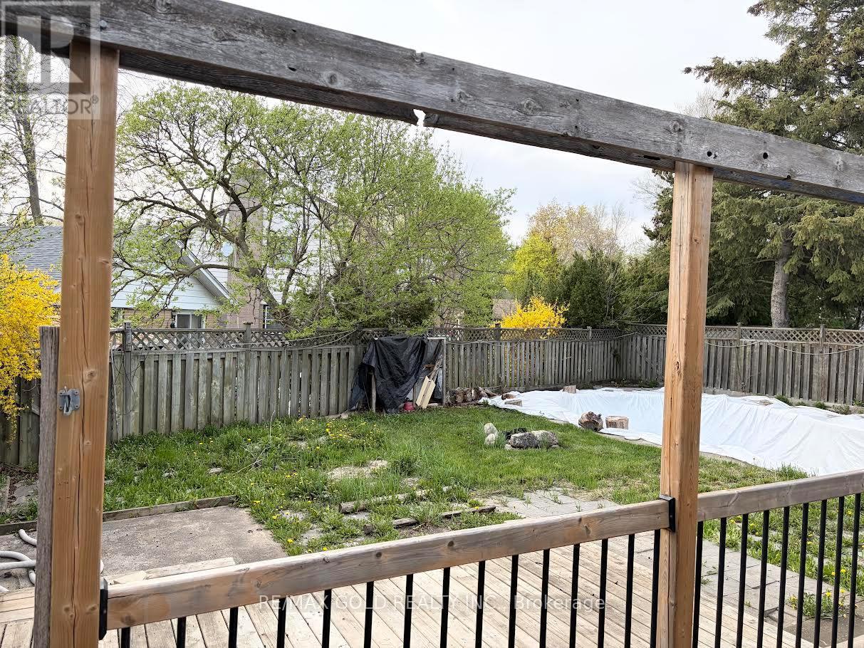 52 ELDOMAR AVENUE - 9