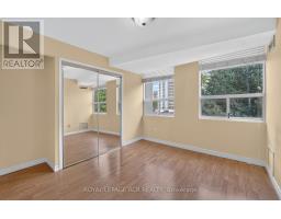 303 - 3650 Kaneff Crescent, Mississauga, ON L5A4A1 Photo 19