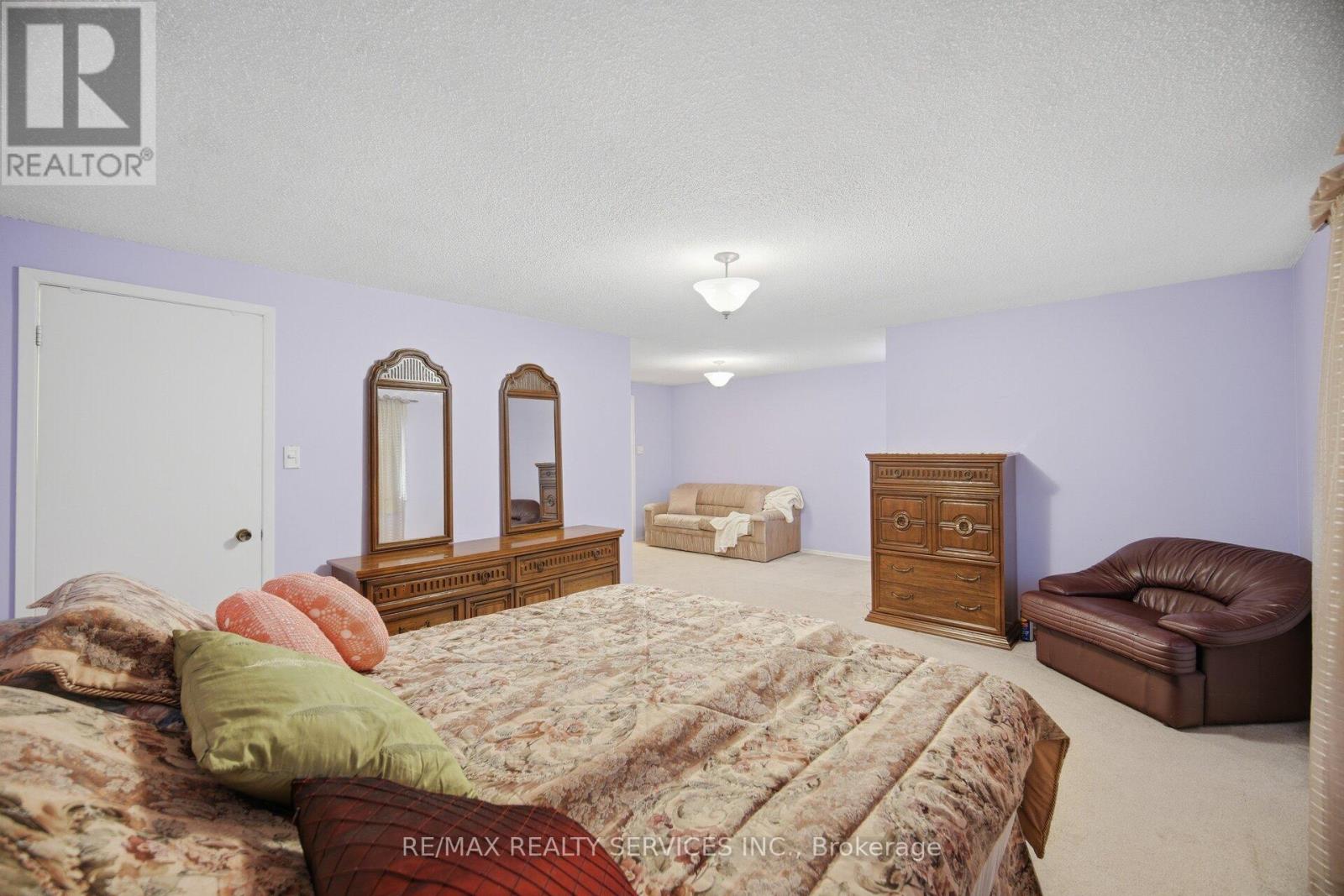 172 MORTON WAY - 28