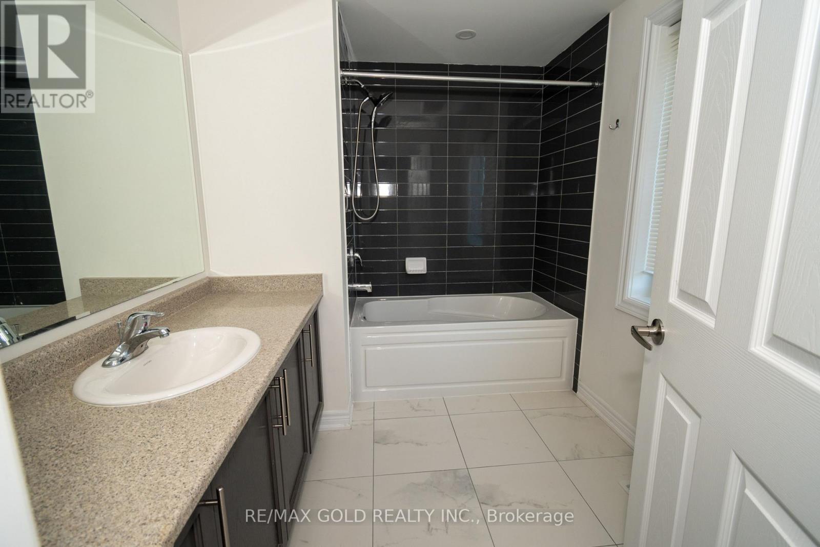 #1 166 DEERPATH DRIVE - 22