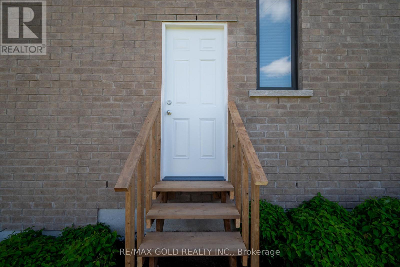 #1 166 DEERPATH DRIVE - 38