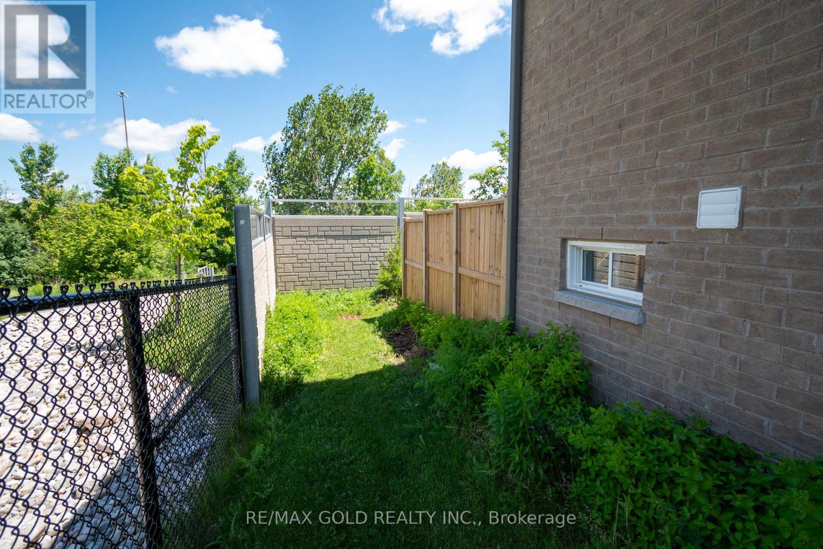 #1 166 DEERPATH DRIVE - 39