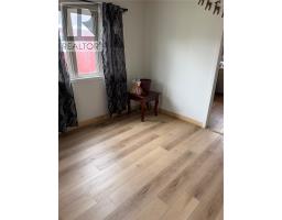 9 Fords Road thumbnail 12