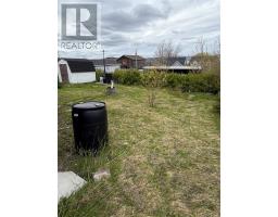 9 Fords Road thumbnail 4